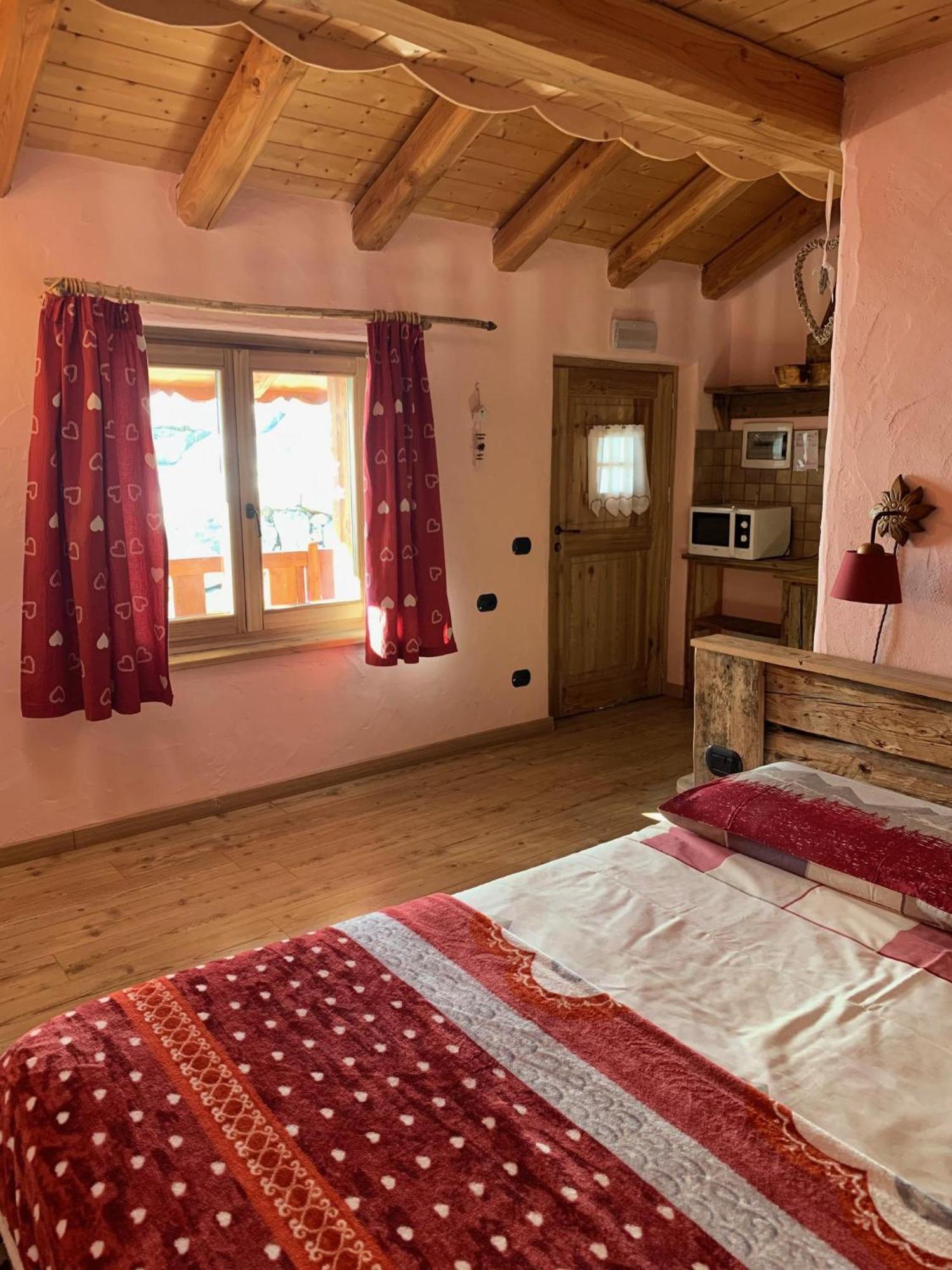 La Ferme Du Grand Paradis Конье Номер фото