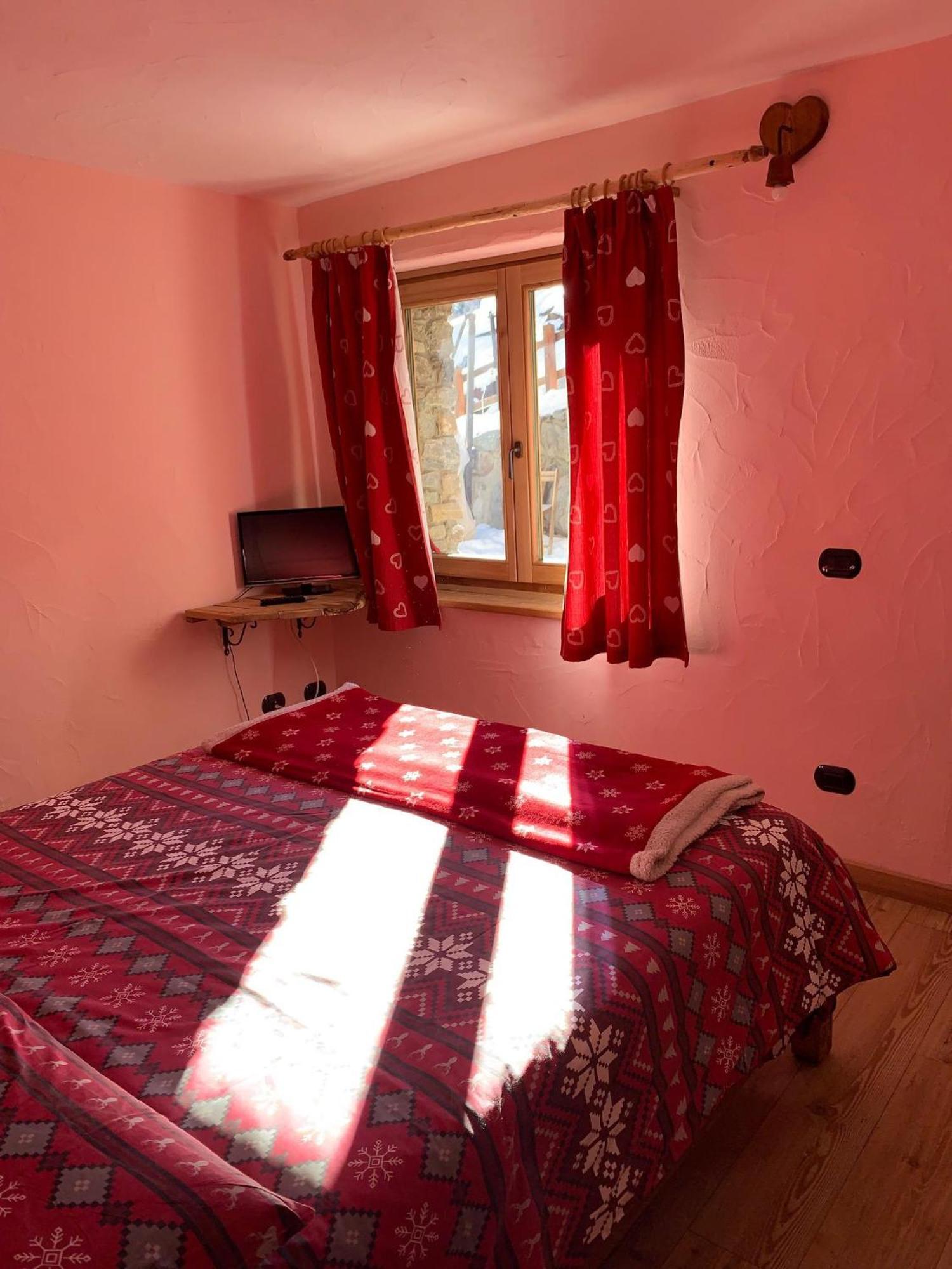 La Ferme Du Grand Paradis Конье Номер фото